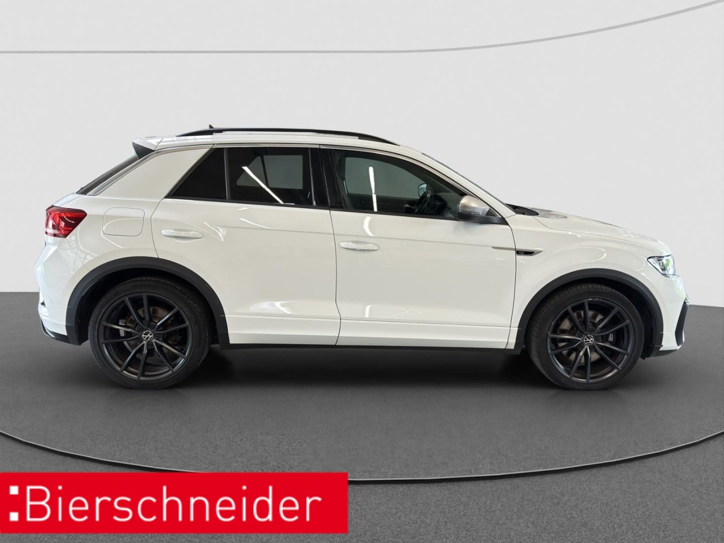 Volkswagen T-Roc 2.0 TSI DSG 4Mo. R - Samsaru's Car Outlet