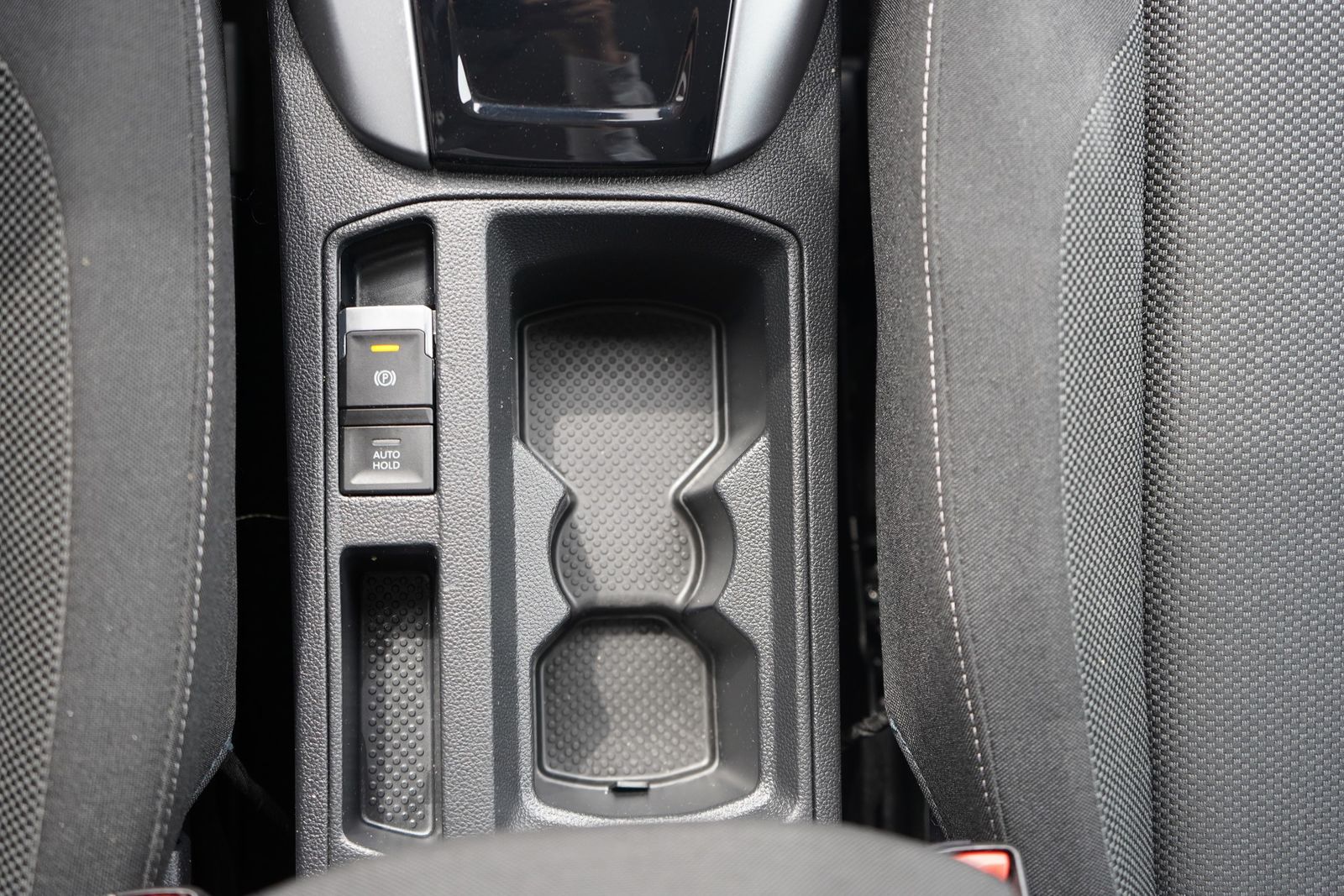 Volkswagen T-Roc 1.0 TSI Life - Samsaru's Car Outlet
