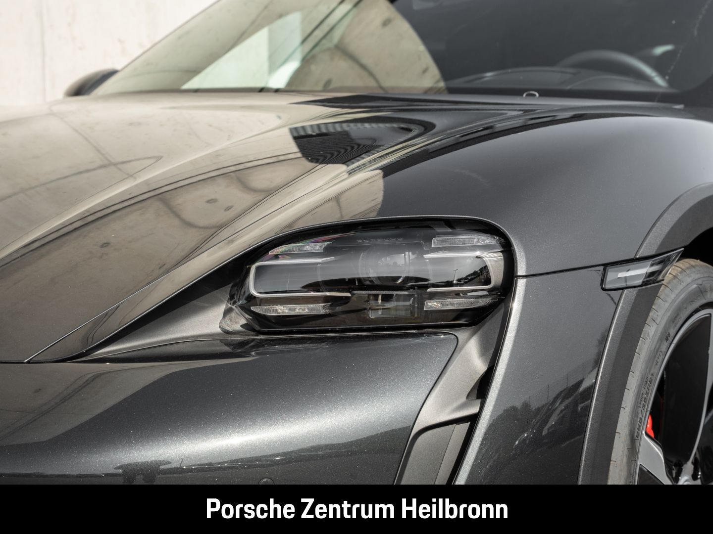 Porsche Taycan 4S Cross Turismo Panorama Surround-View