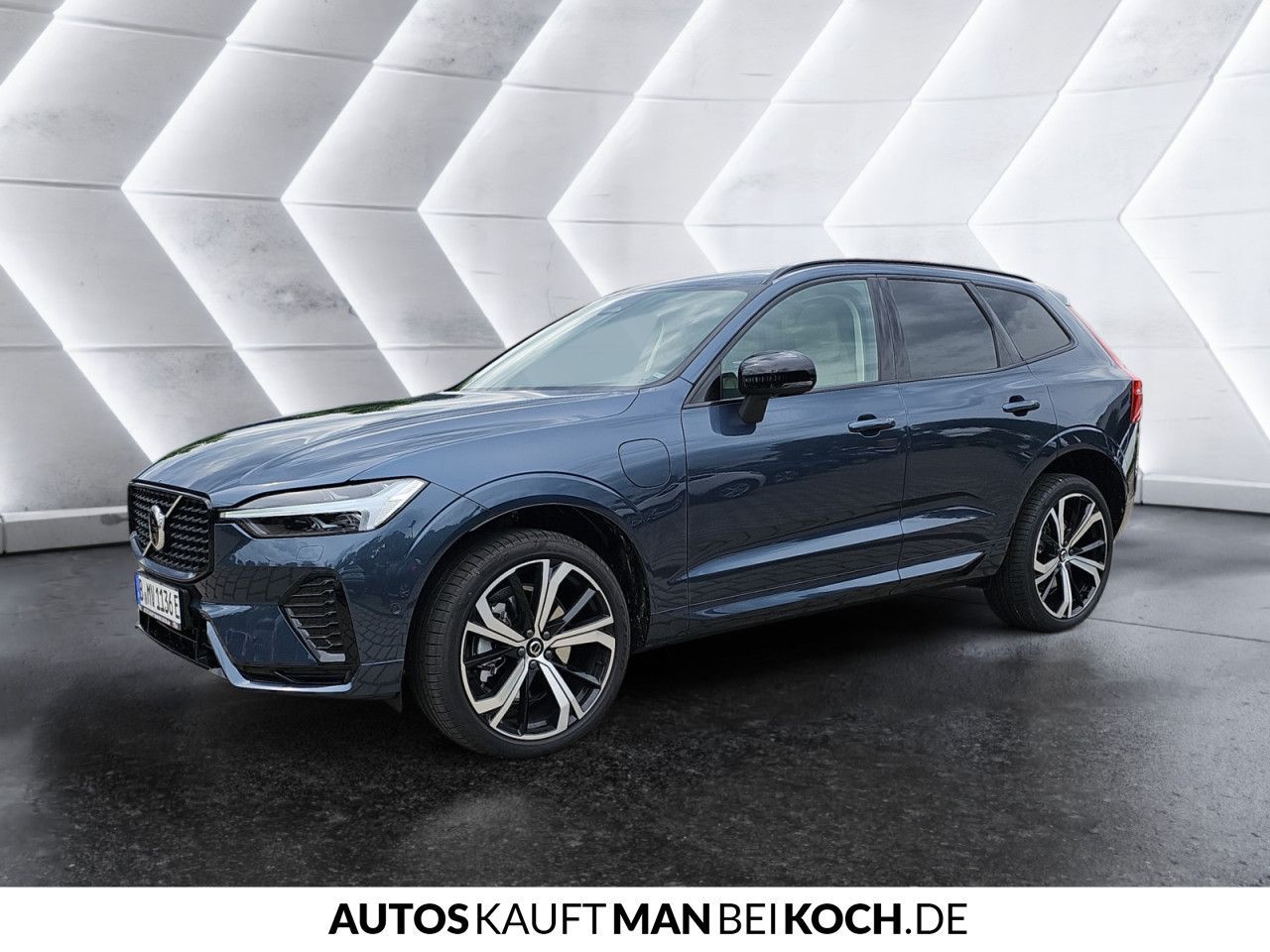 Volvo XC60 T6 AWD Plug-in Hybrid Ultra - Samsaru's Car Outlet