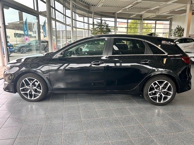Kia Ceed 1.5 T Spirit - Samsaru's Car Outlet