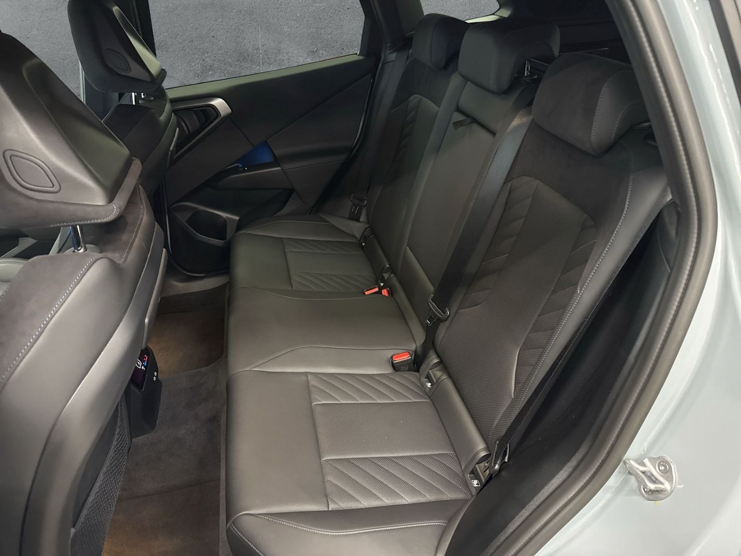 BMW X3 xDRIVE30e M SPORT AUTOMATIK 19''LC PROF AHK K