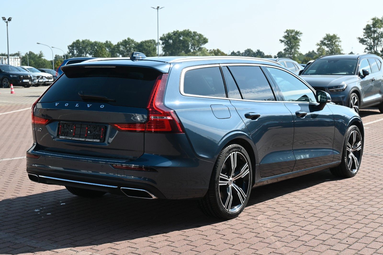 Volvo V60 T6 Inscription AWD PHEV H&K*PANO*RFK*AHK*