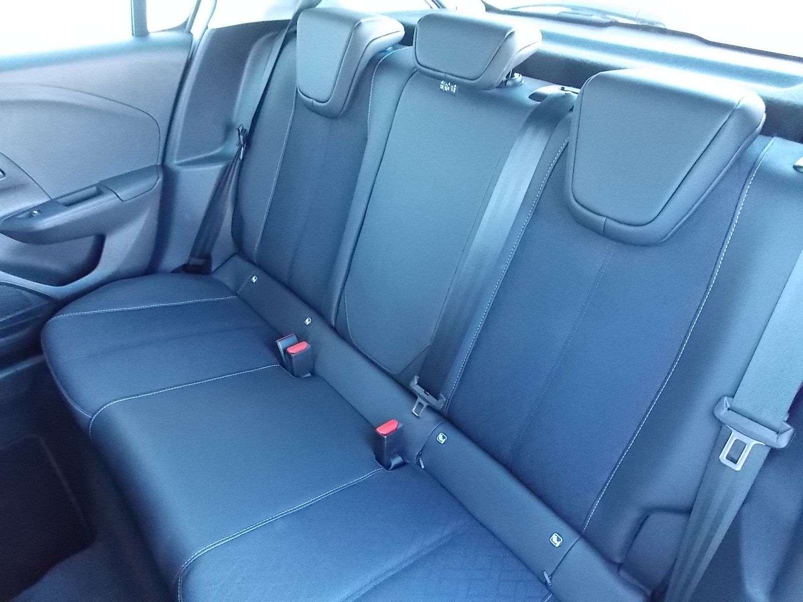 Opel Corsa-e F Elegance - Samsaru's Car Outlet