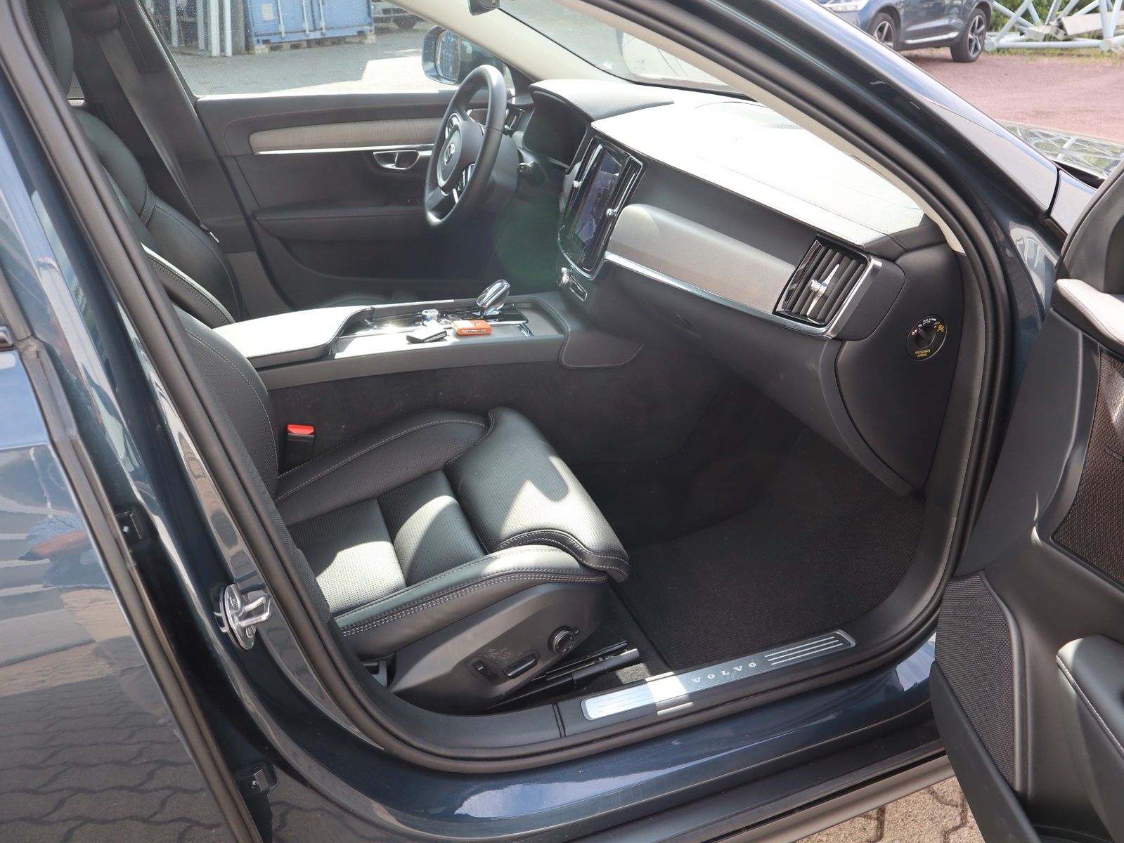 Volvo V90 Cross Country Plus B5 AWD*Standh*AHK*360°