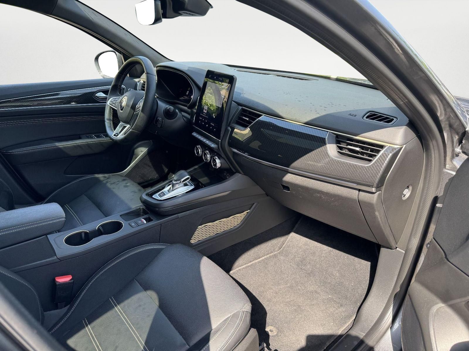 Renault Arkana E-TECH Hybrid - Samsaru's Car Outlet