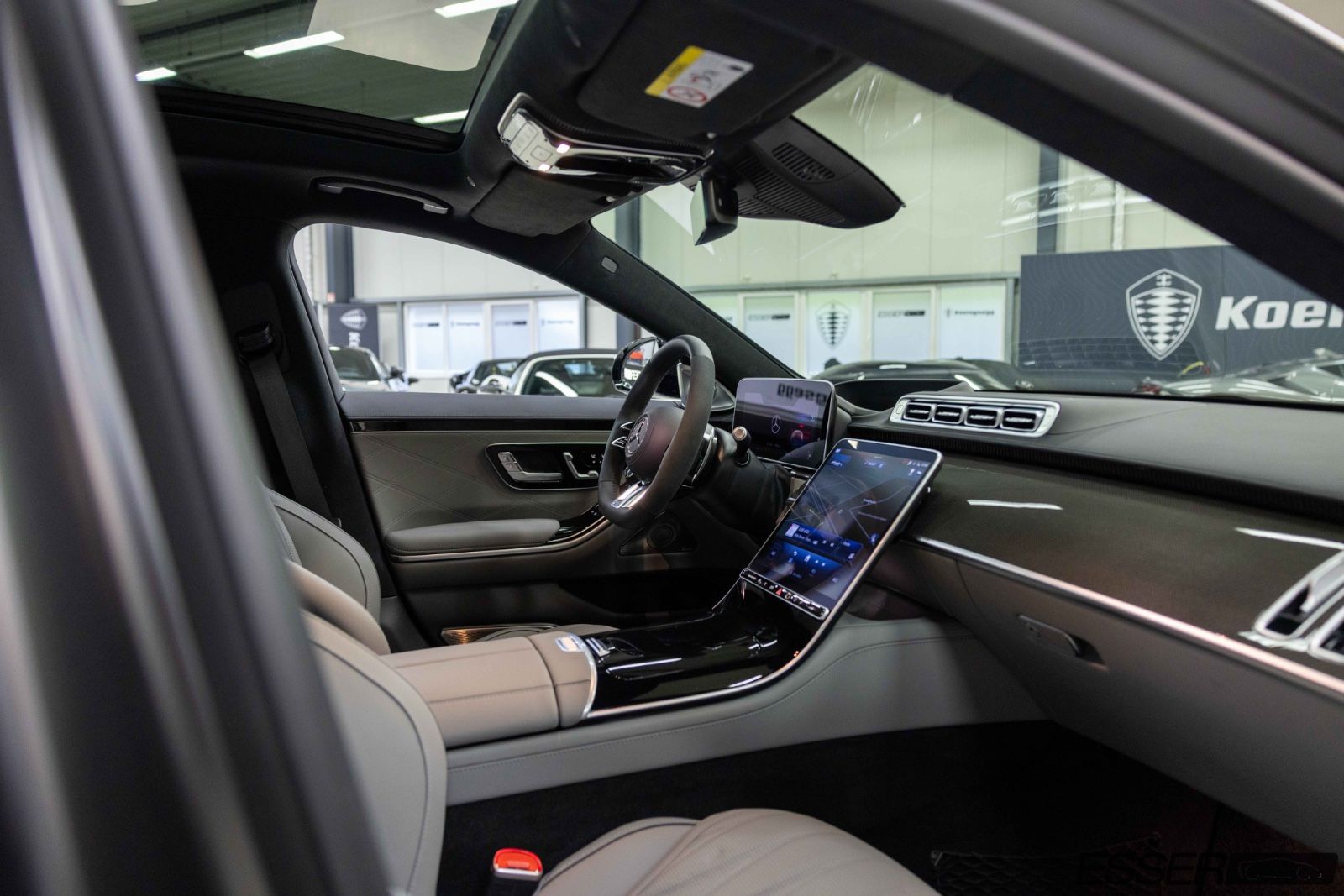 Mercedes-Benz S 63 AMG E Performance - Samsaru's Car Outlet