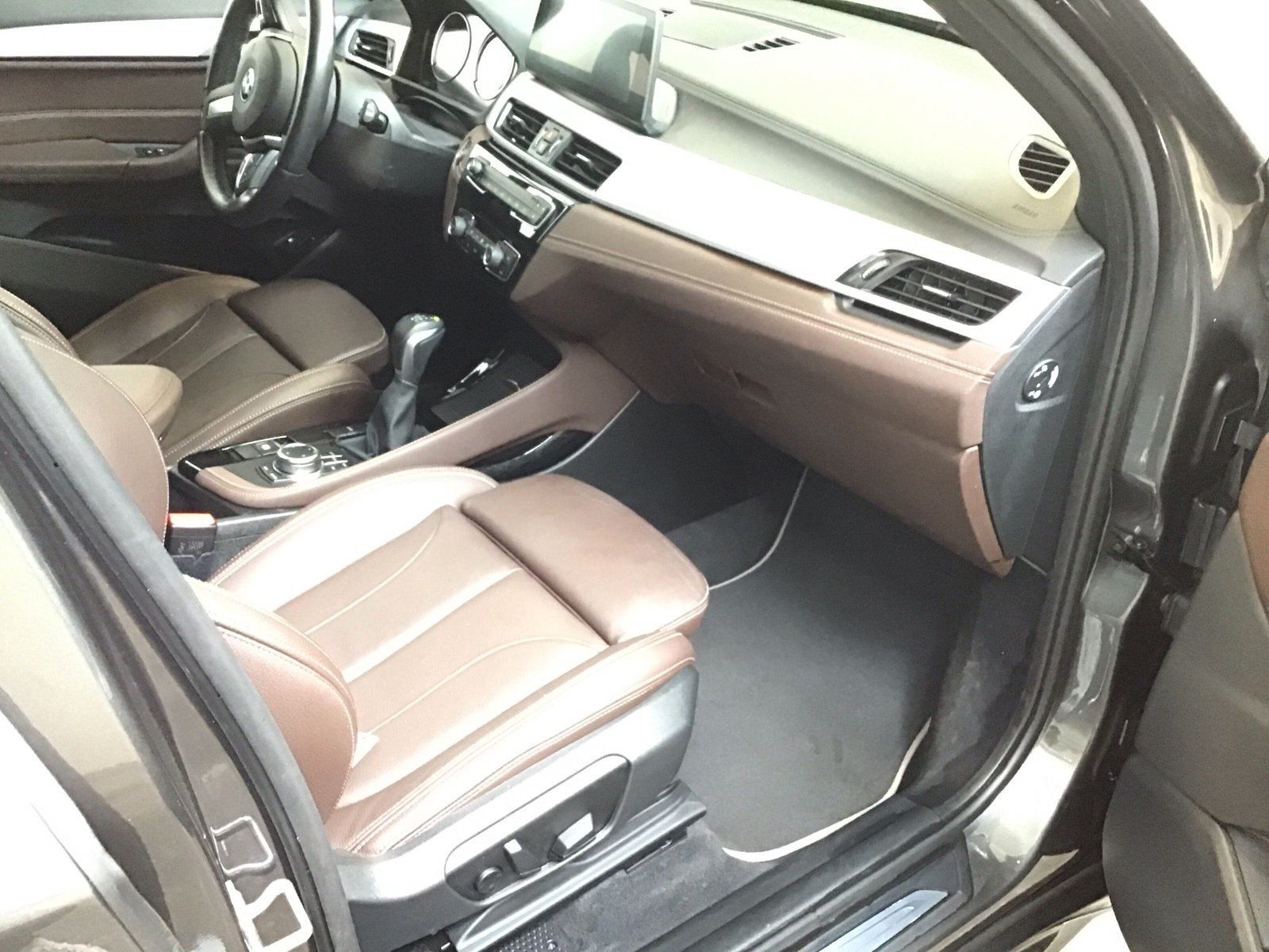 BMW X1 xDrive25e Sport Line - Samsaru's Car Outlet
