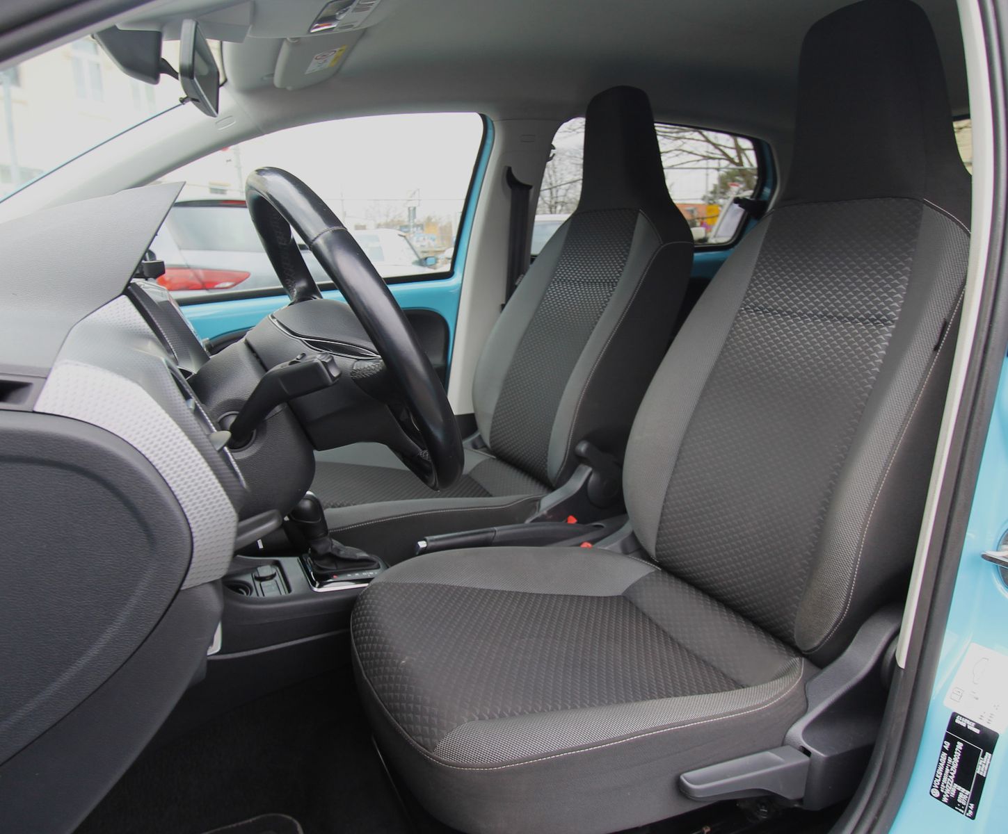 Volkswagen up! e-up! Active - Samsaru's Car Outlet