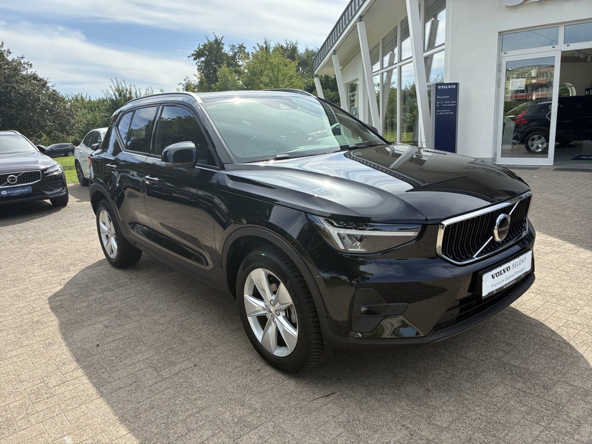 Volvo XC40 T2 Core  Anhängerzug
