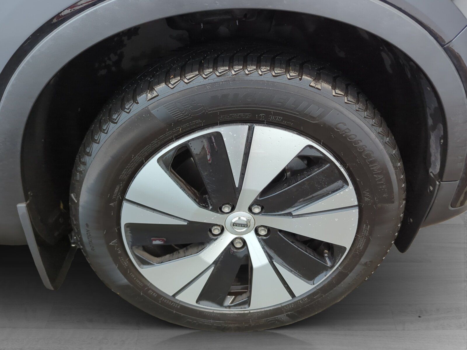 Volvo XC40 T4 Recharge Core AHK SHZ LHZ Navi LED