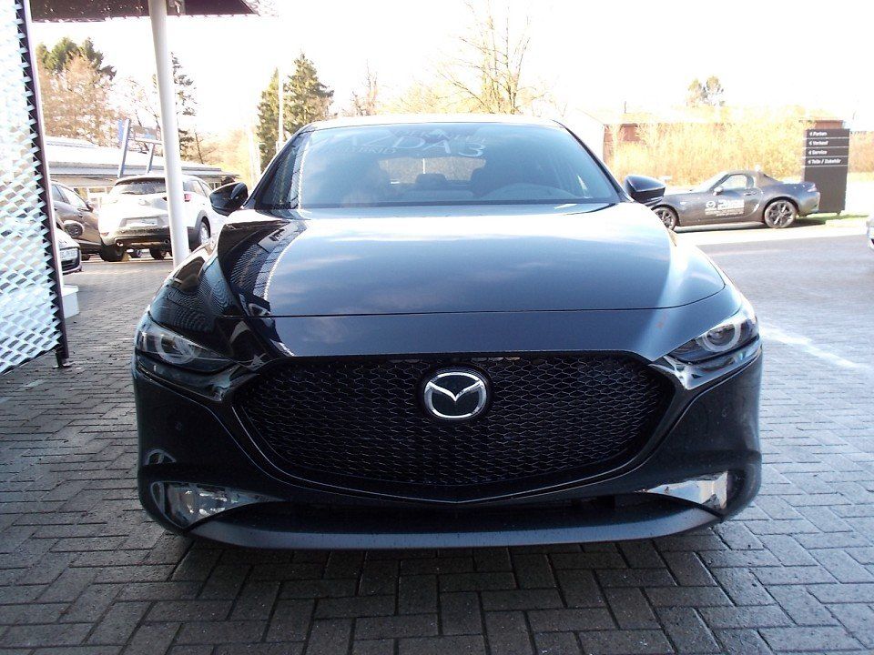 Mazda 3 Exclusive-Line X-186 AT DASO DESI NAVI ACAA SH