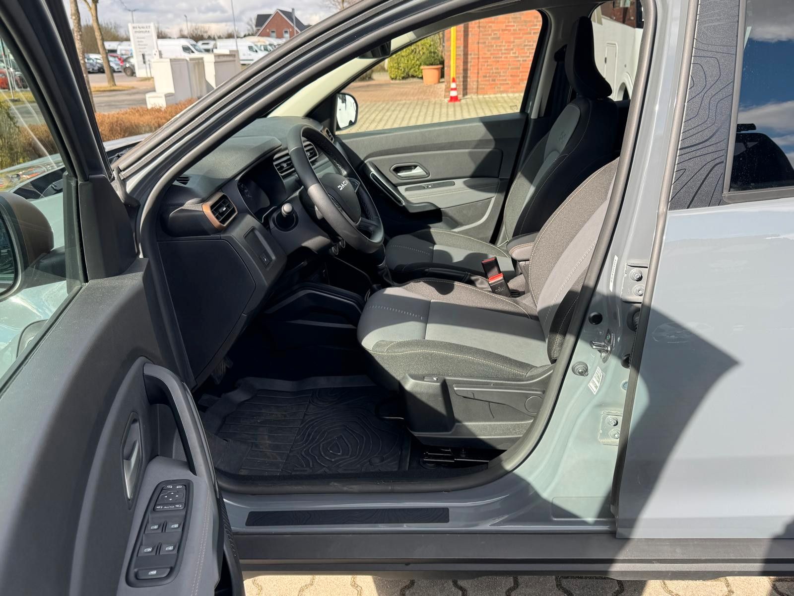 Dacia Duster Extreme TCe 150 EDC - Samsaru's Car Outlet