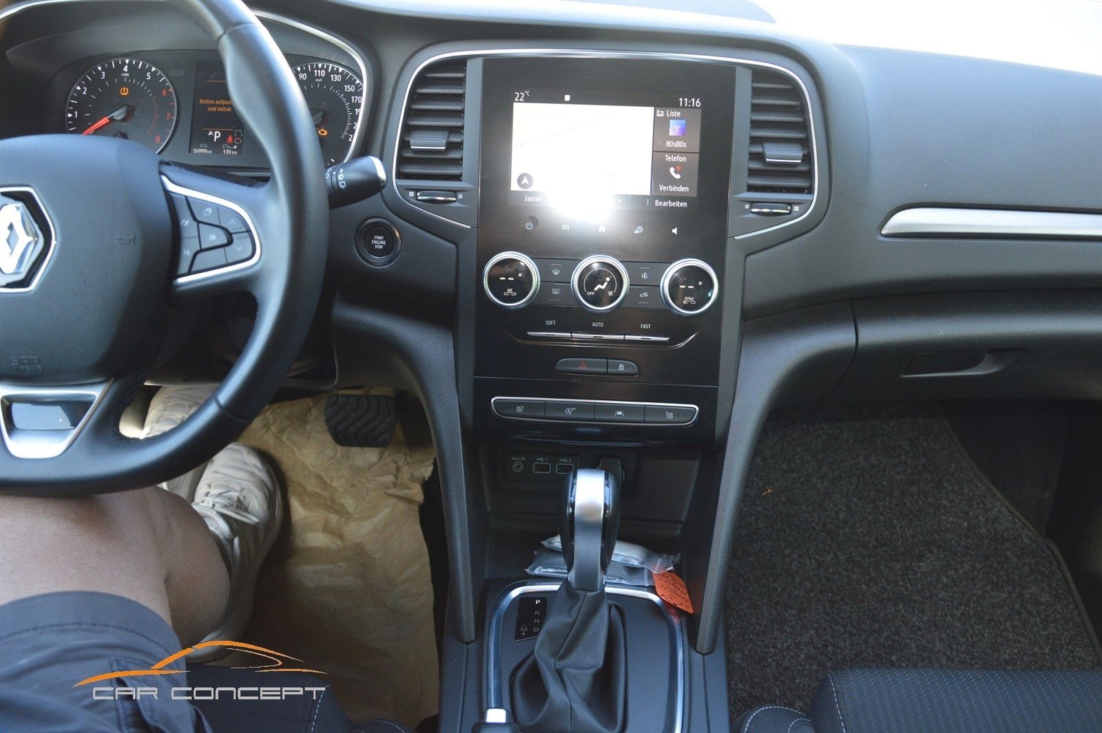 Renault Megane Grand Tour AUT Edition - Samsaru's Car Outlet
