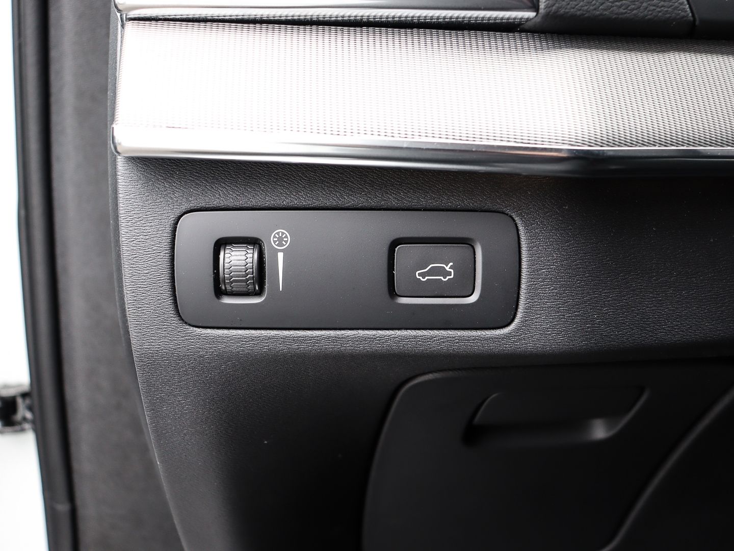 Volvo XC90 R Design AWD B5 Diesel EU6d AD AHK Navi Dig