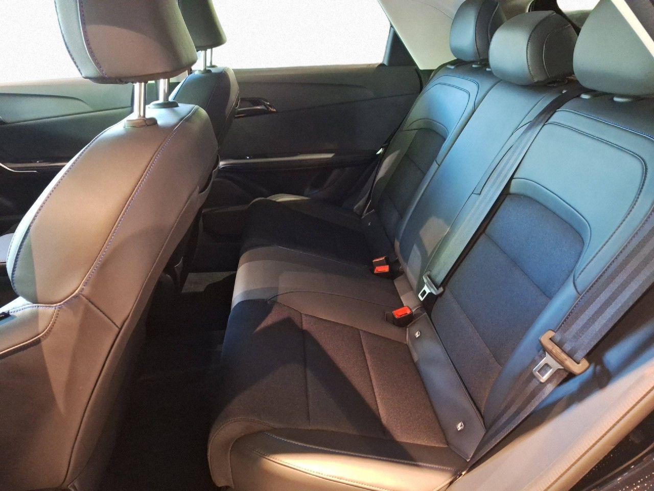 MG 4 Electric 64 kWh Luxury ACC PDC RFK DAB Nav Shz