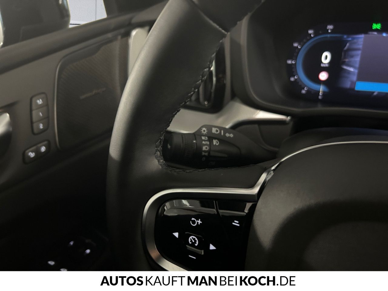 Volvo XC60 B5 AWD PlusDark ACC BLIS AHK VLED 4xSHz H&K