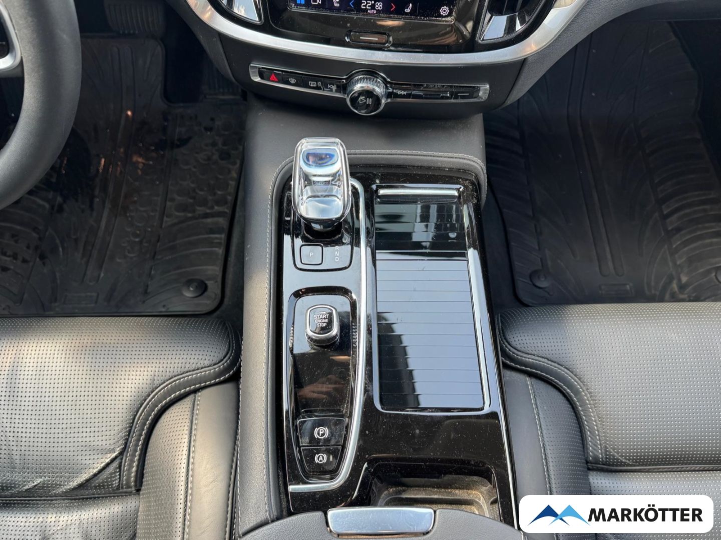 Volvo V60 T8 Recharge AWD Ultimate Dark 360CAM/AHK/ACC