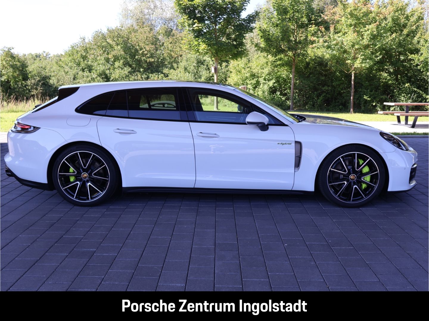 Porsche Panamera 4 E-Hybrid Sport Turismo Platinum Editi