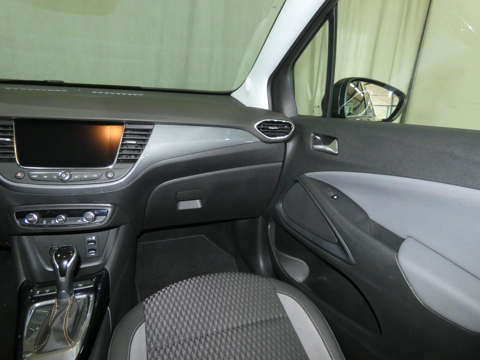 Opel Crossland - Samsaru's Car Outlet