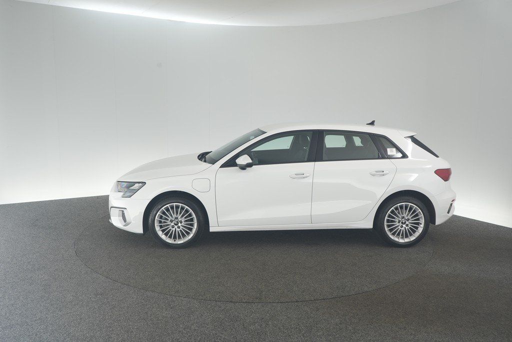 Audi A3 Sportb. 40 TFSIe S tronic advanced Navi