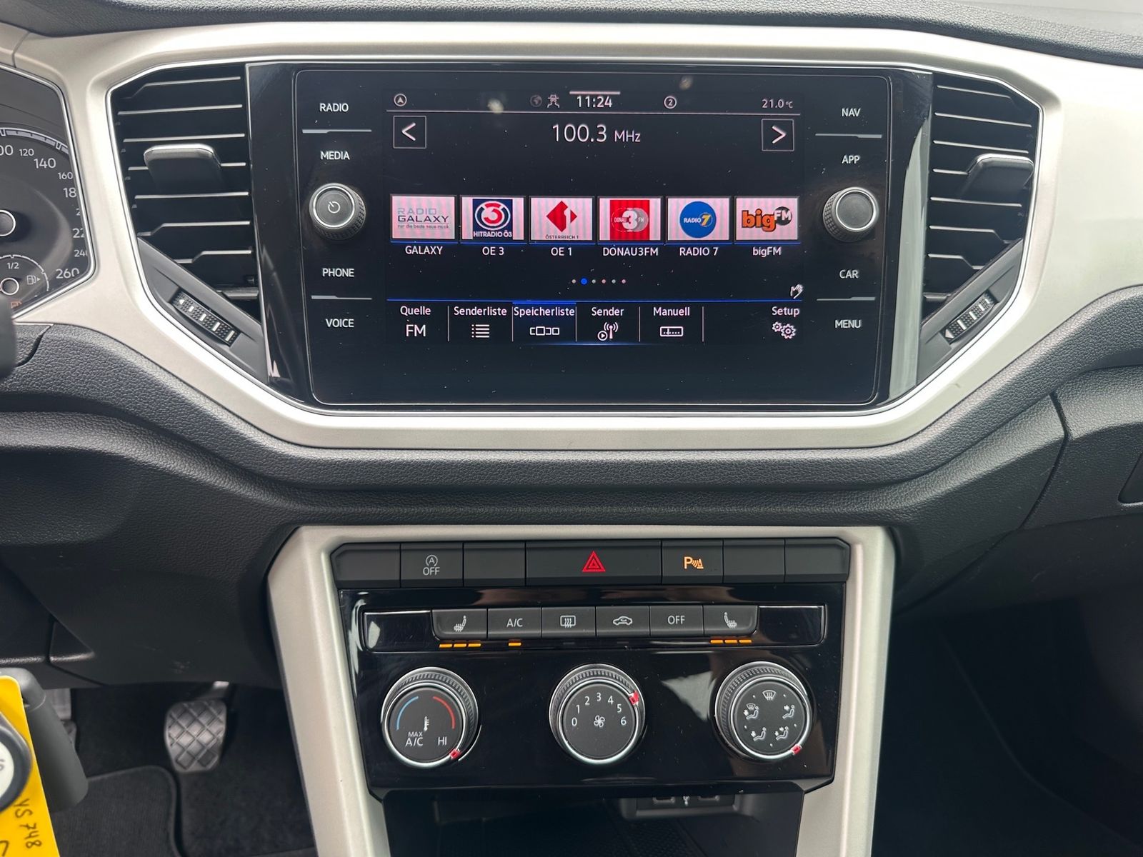 Volkswagen T-Roc Cabriolet 1.0 TSI Style - Samsaru's Car Outlet