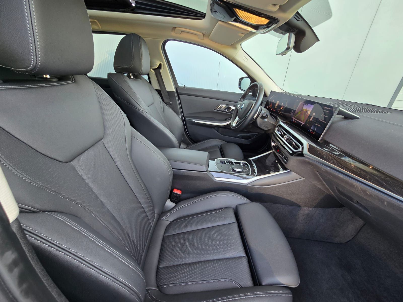 BMW 320d xDrive - Samsaru's Car Outlet