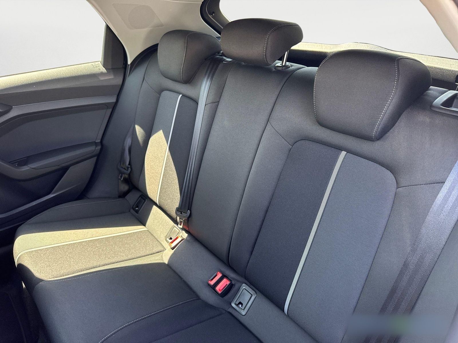 Audi A1 allstreet 30 TFSI S tronic - Samsaru's Car Outlet