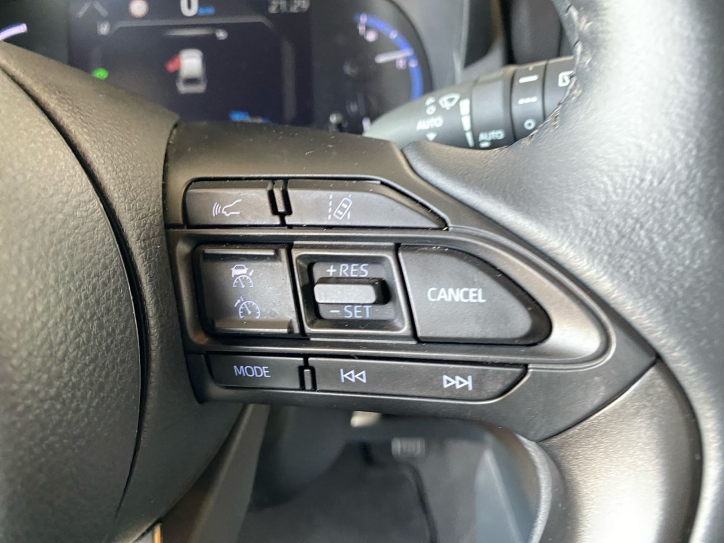 Toyota Yaris Cross Hybrid 1.5 Team D *Safety&Winter Pak