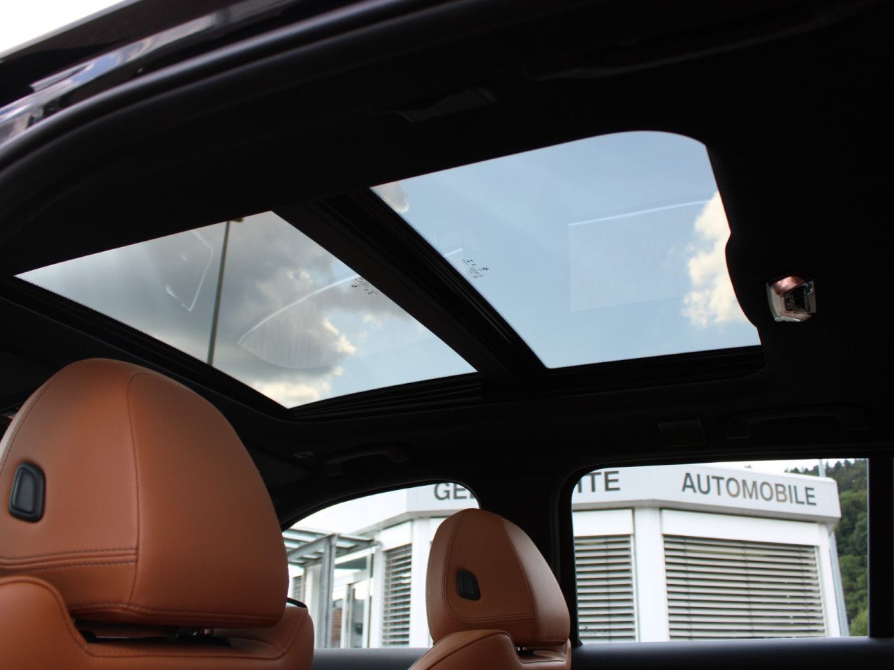 BMW 320d T - Samsaru's Car Outlet