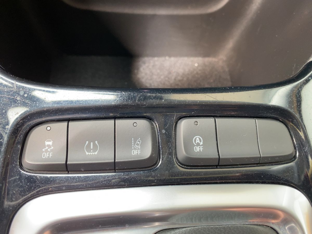 Opel Crossland GS Line - Samsaru's Car Outlet
