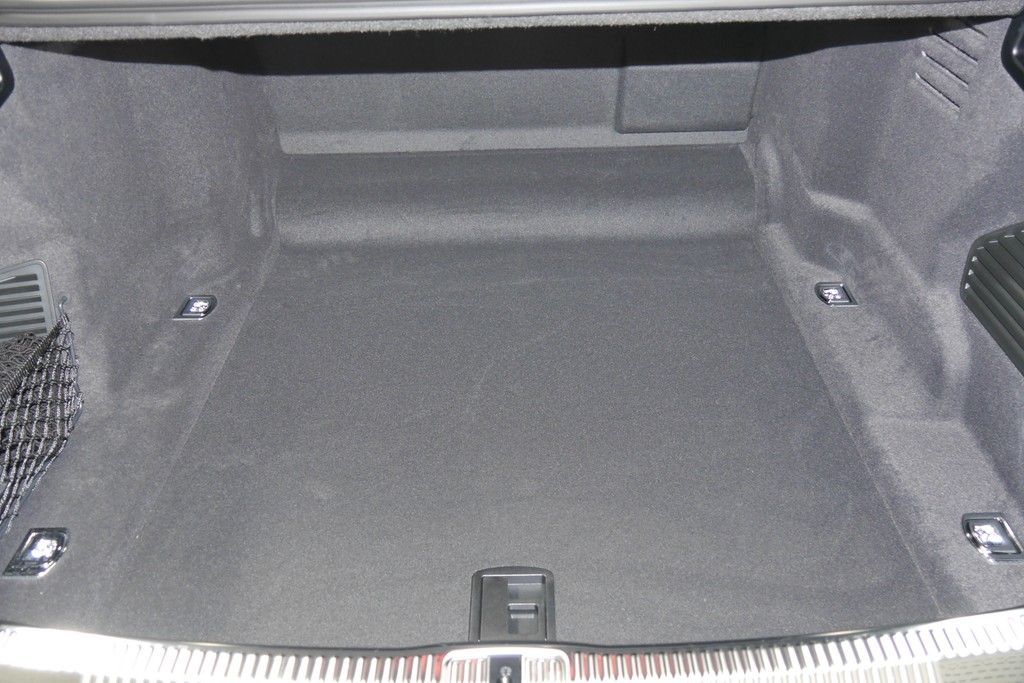 Audi A8 L 60 TFSI quattro - Samsaru's Car Outlet
