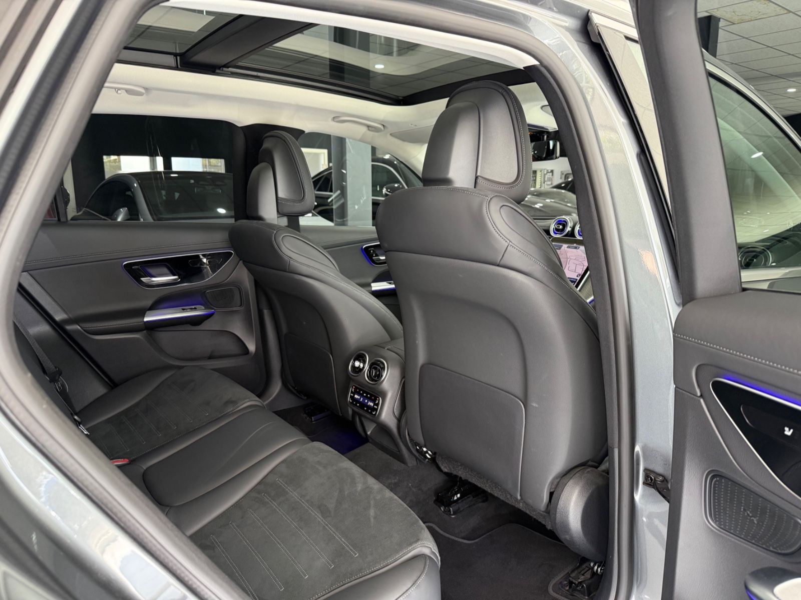 Mercedes-Benz GLC 220d 4M*AMG*PANO*HEADUP*MEMORY*DIGITAL-L*KEY
