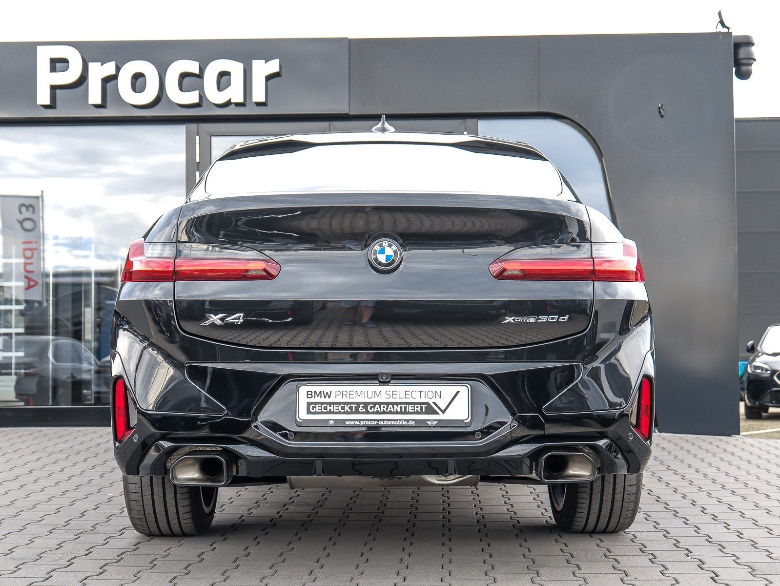 BMW X4 xDrive30d M Sport PANO ACC AHK RFK NAVI LED