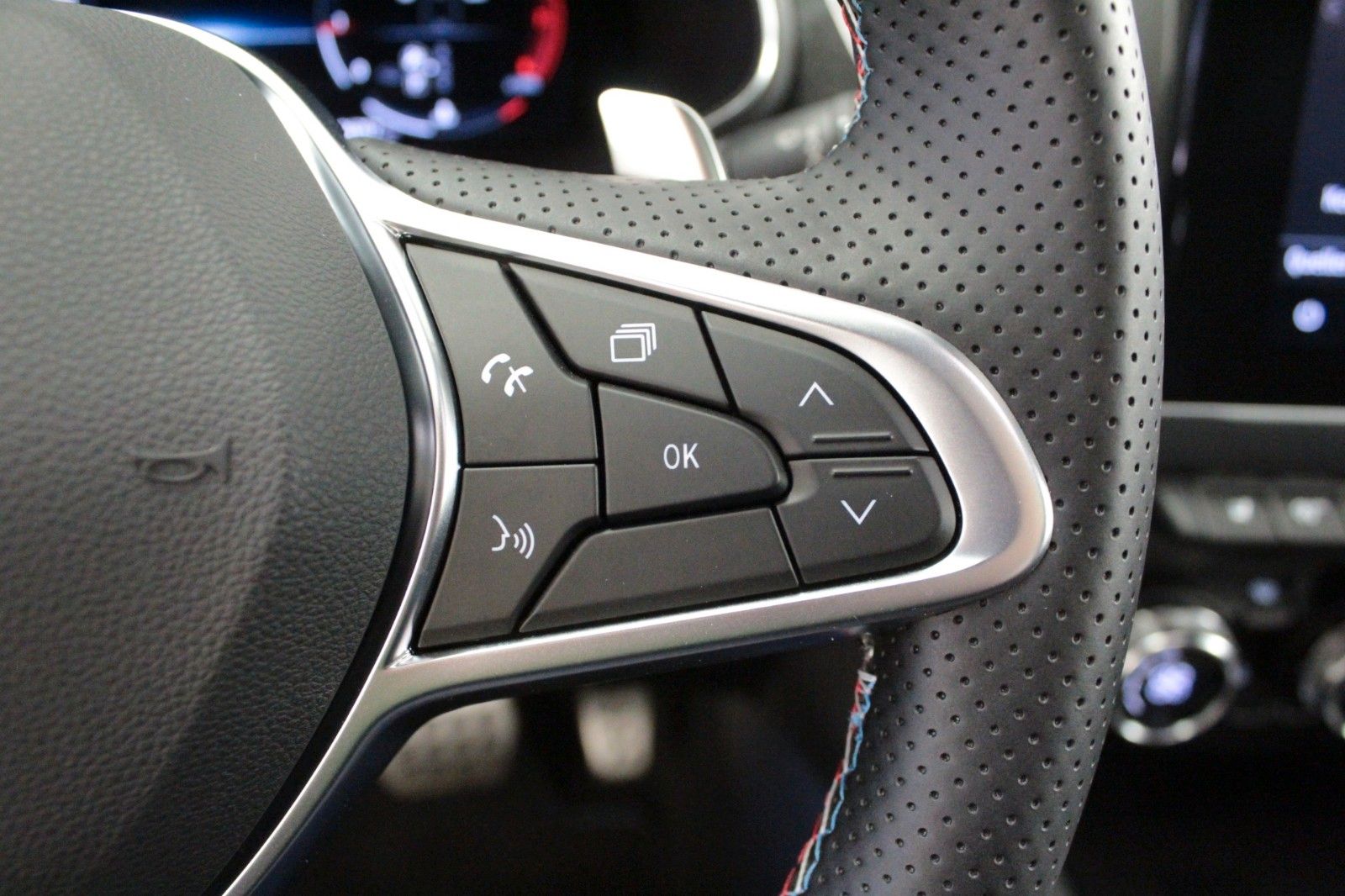 Renault Arkana Mild Hybrid - Samsaru's Car Outlet