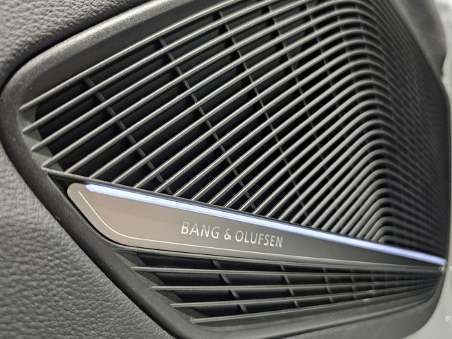 Audi A4 2x S Line Competition Pano Kamera Ahk 19''