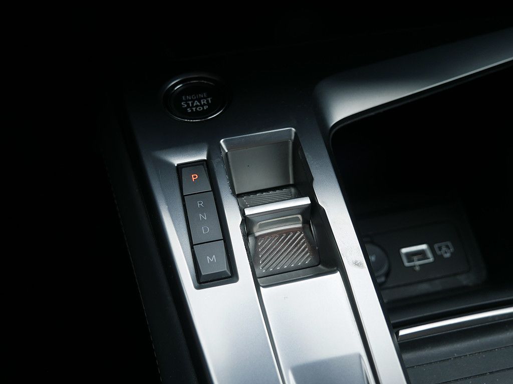 Peugeot 308 SW Allure - Samsaru's Car Outlet