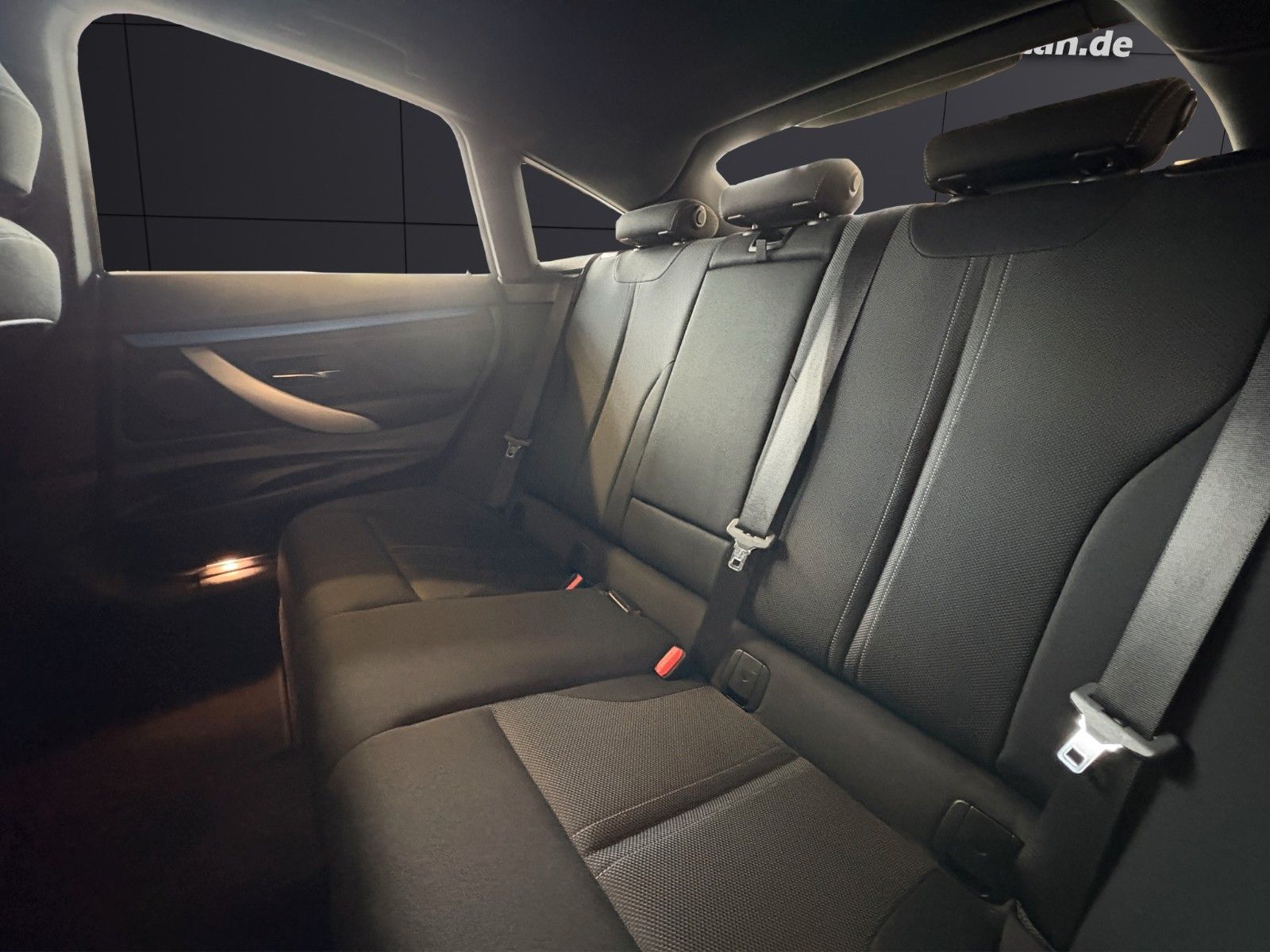 BMW 320 M Sport - Samsaru's Car Outlet