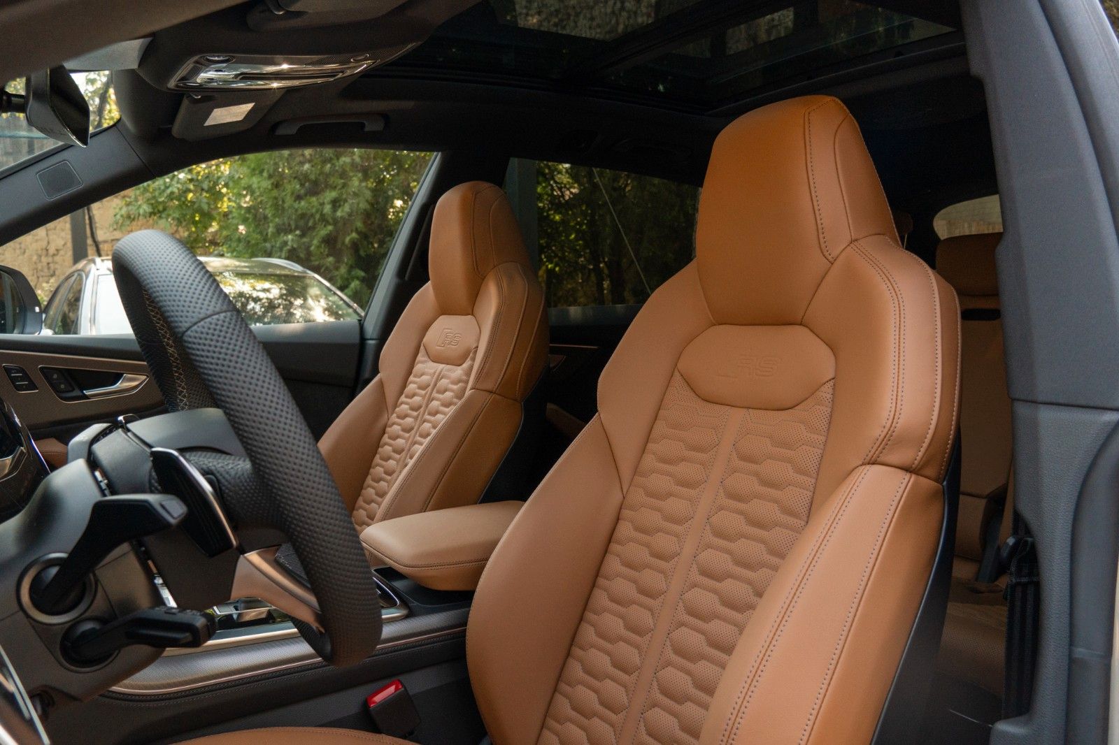 Audi RS Q8 PERFORMANCE.SOFTC.MATRIX.B&W.360°.KERAMIK