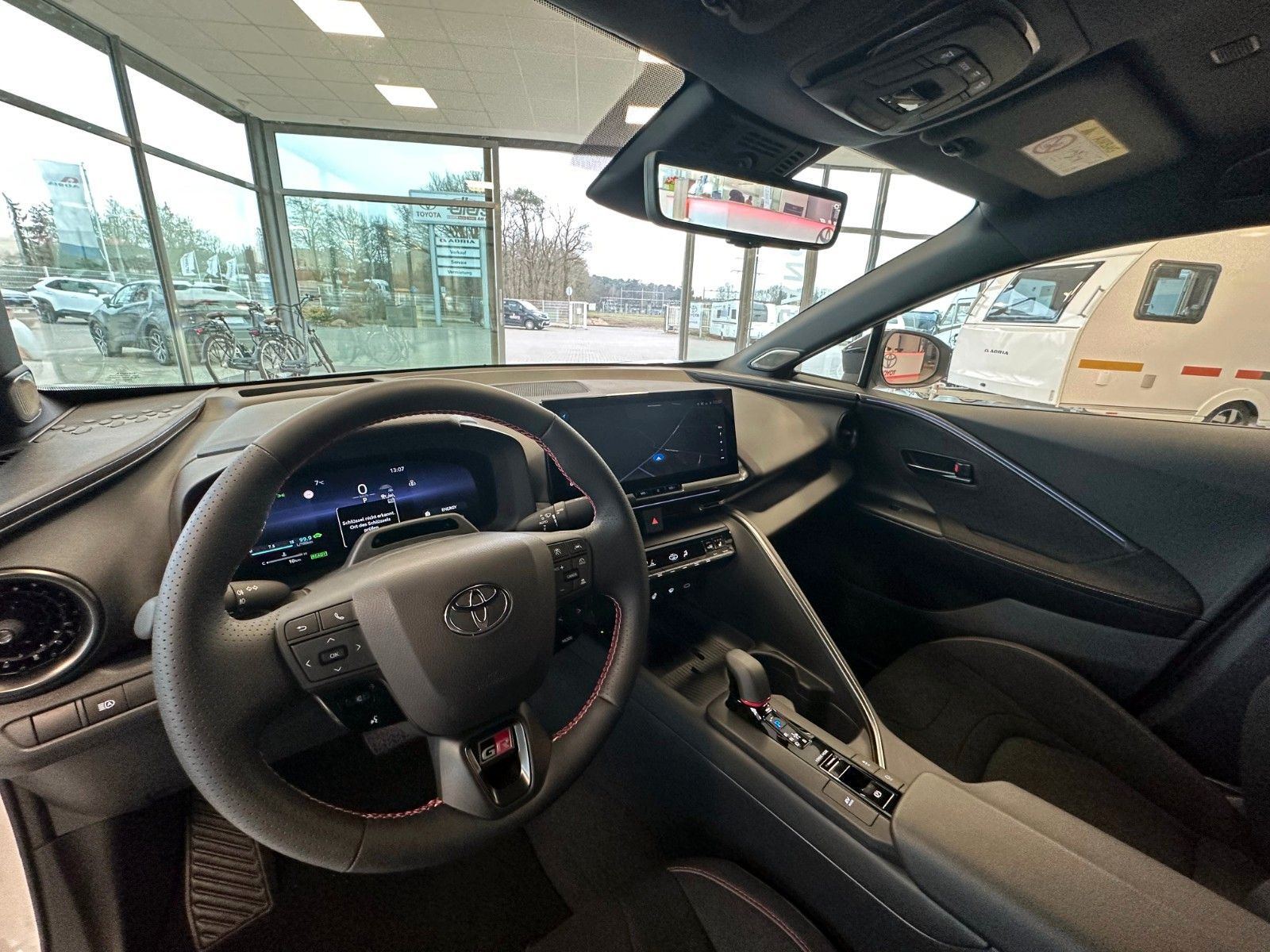 Toyota C-HR HYBRID 2.0 GR SPORT PREMIERE 4x4 SOFORT !