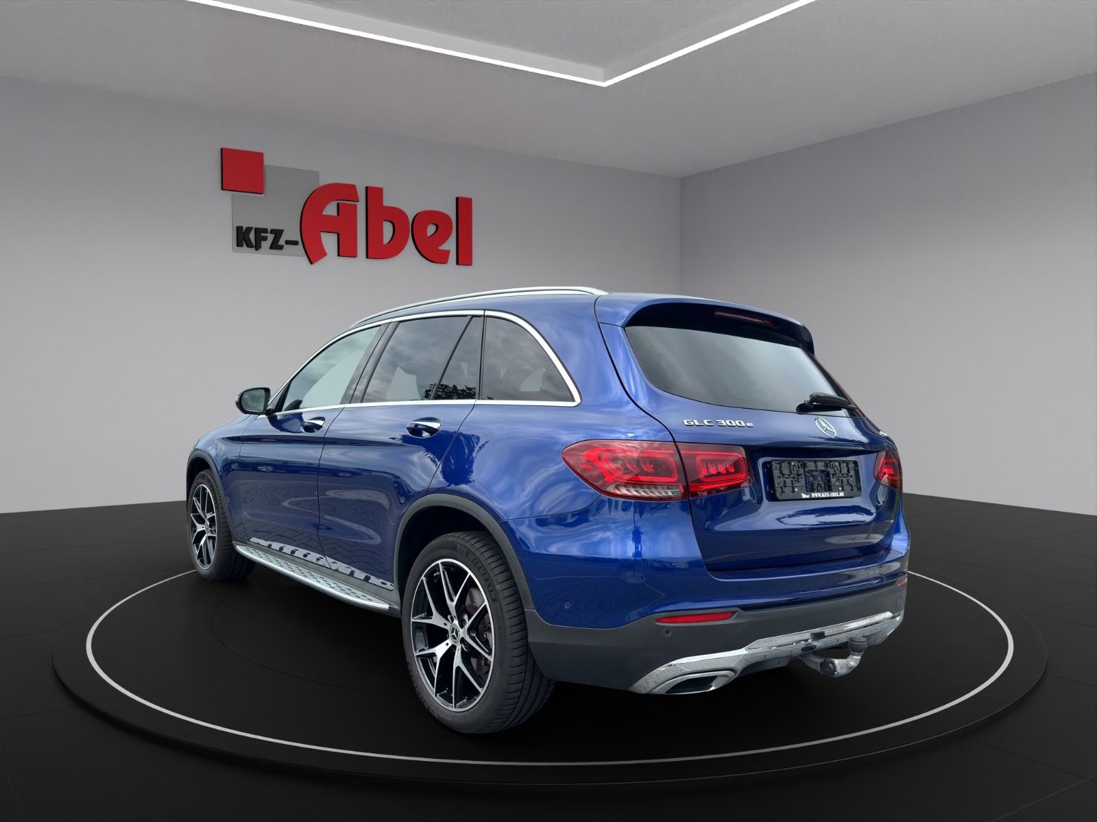 Mercedes-Benz GLC 300 e 4MATIC - Samsaru's Car Outlet
