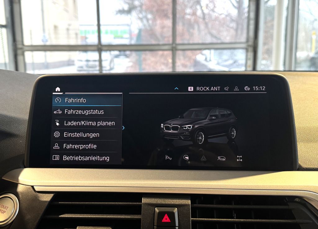 BMW X3 xDrive30e PANO+KAM+KOMF+HUD+HIFI+DAB+LEDer+AL