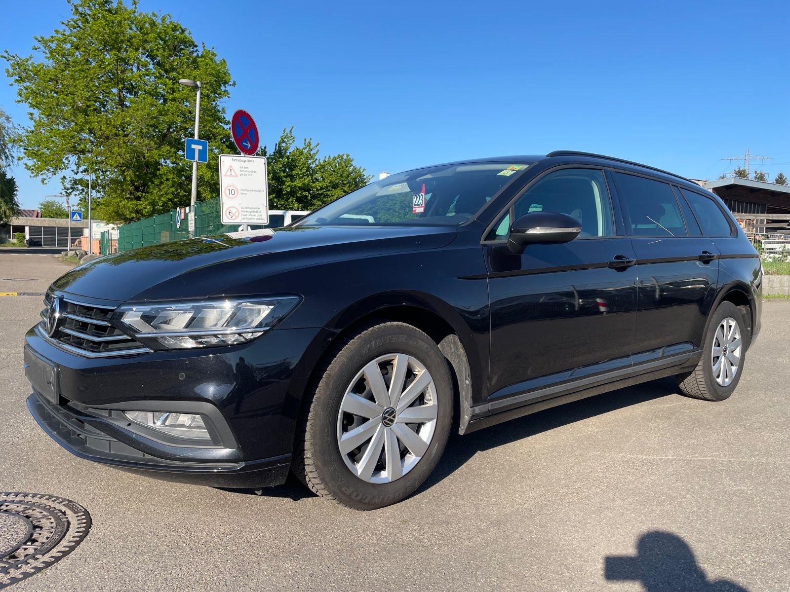 Volkswagen Passat Variant - Samsaru's Car Outlet