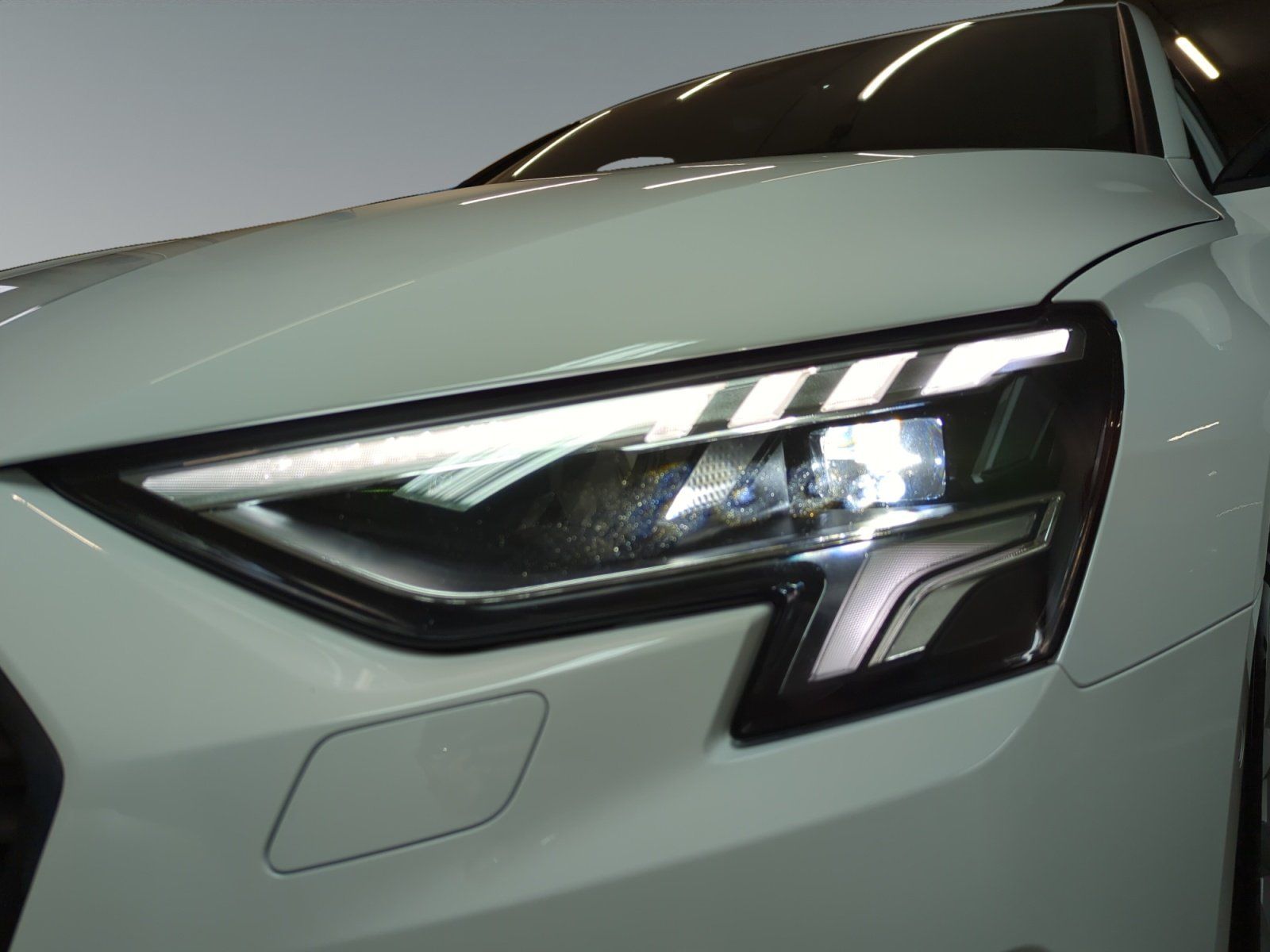 Audi A3 35 TFSI Sportback S tronic basis LED NAVI B&O