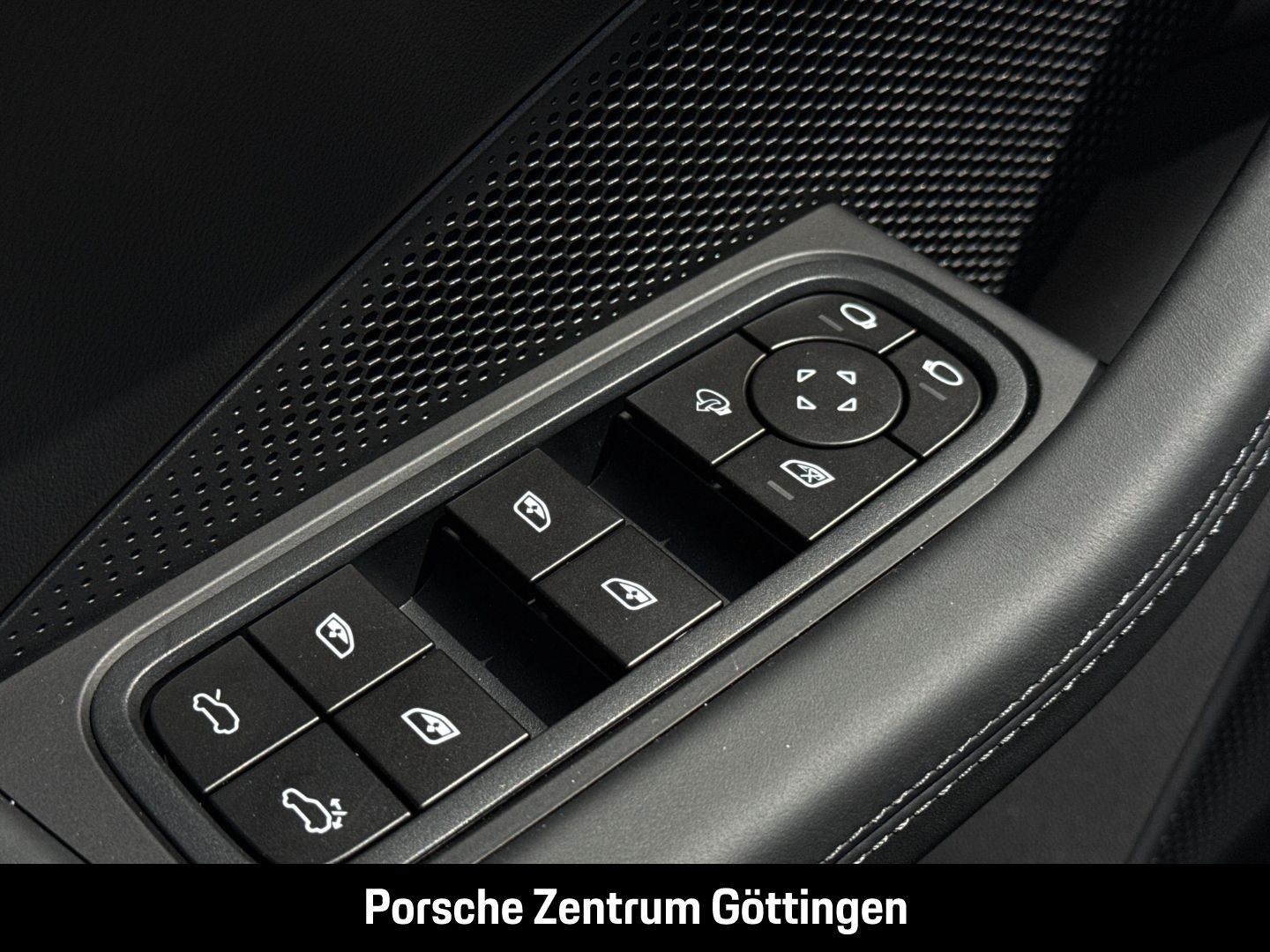 Porsche Macan 4 Kupferrubin BOSE Panorama Luftfederung