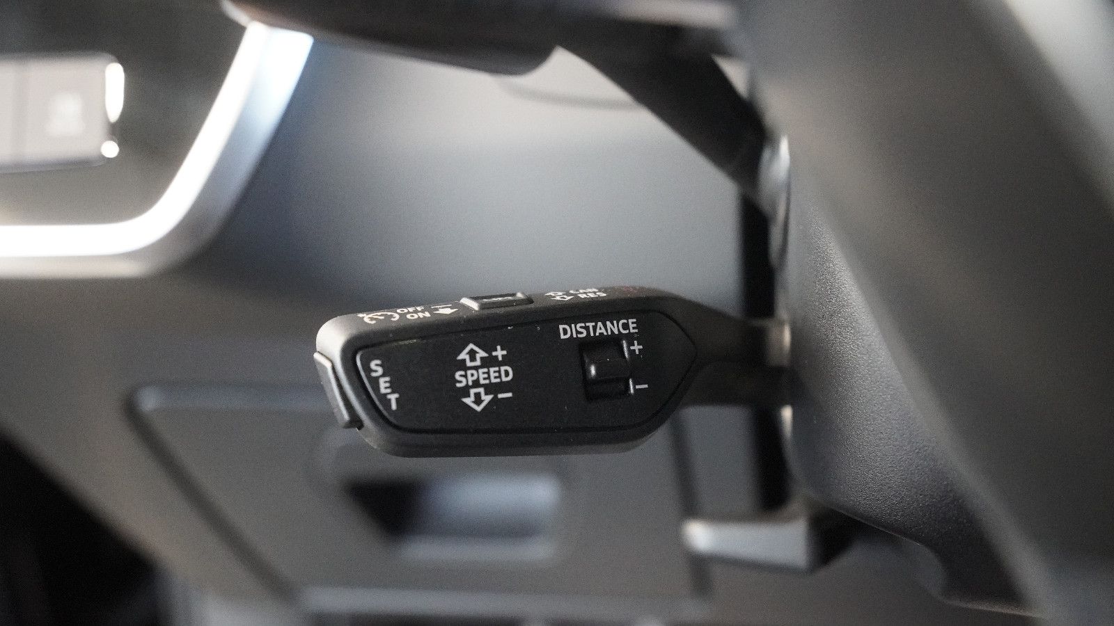 Audi A6 Avant 55 TFSI quattro S-LINE - Samsaru's Car Outlet