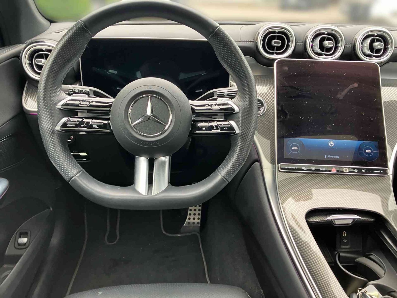 Mercedes-Benz GLC 200 4M AMG+MBUX+Sitzkli+AHK+Pano+Sthz+Distr