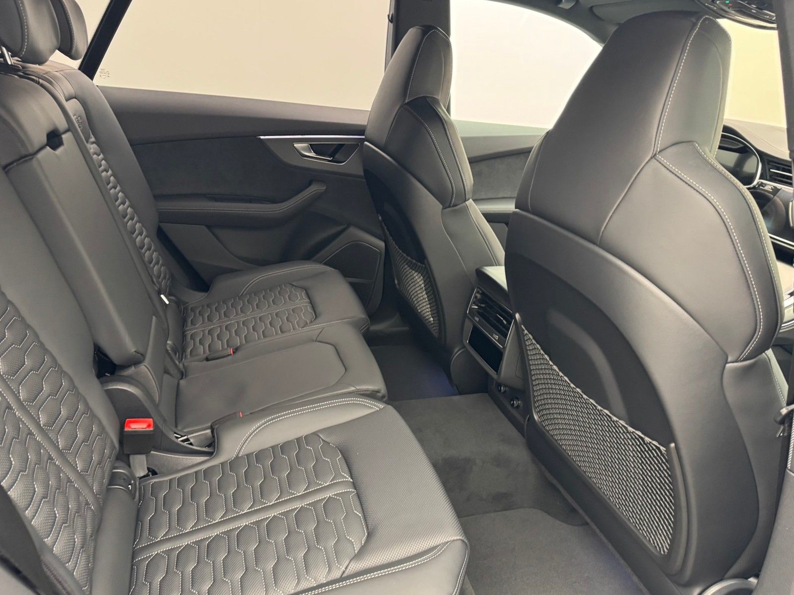 Audi RSQ8 performance 640PS Pano305Sportabgas23HeadUp