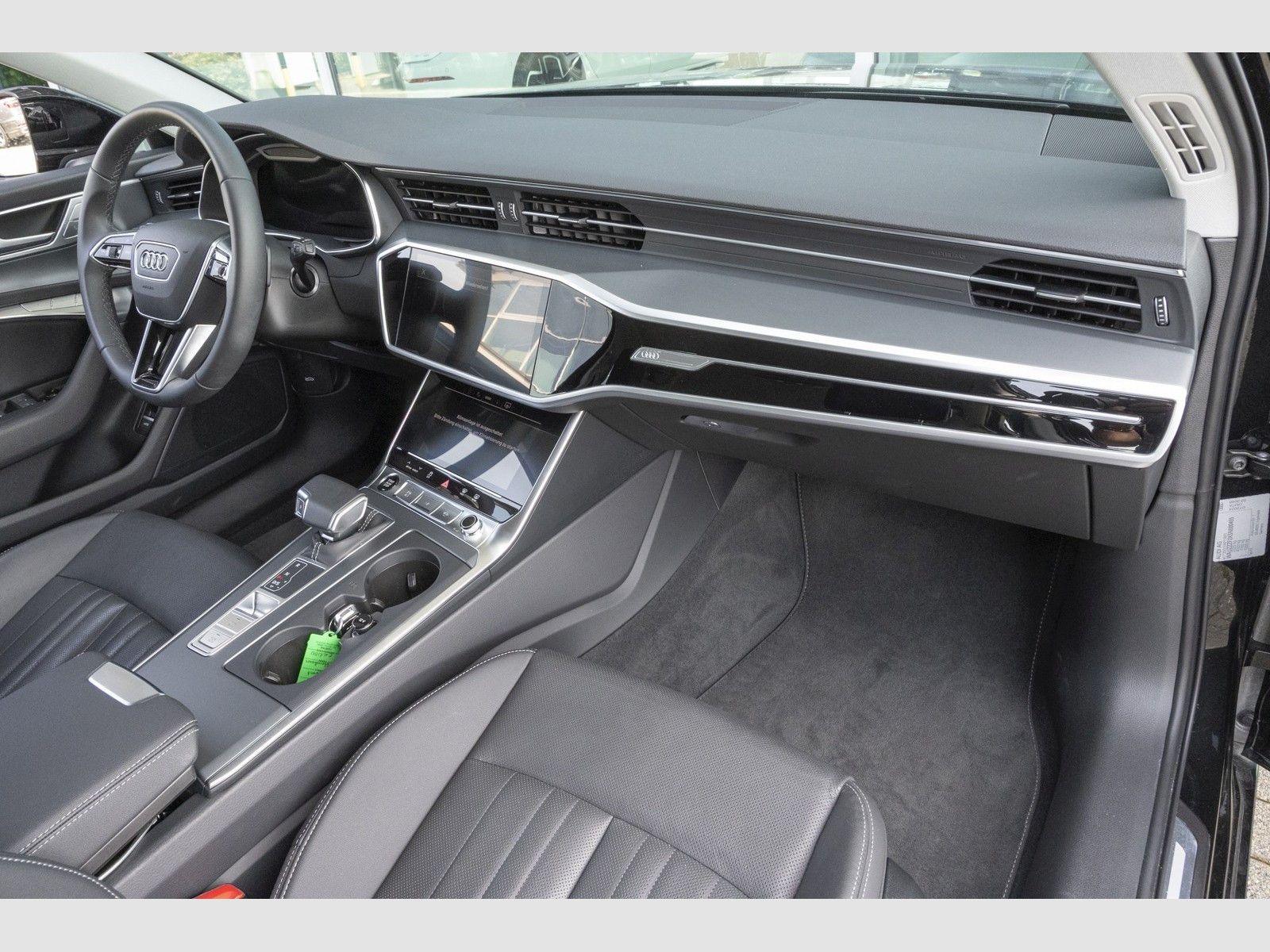 Audi A6 Avant 45 TFSI advanced - Samsaru's Car Outlet