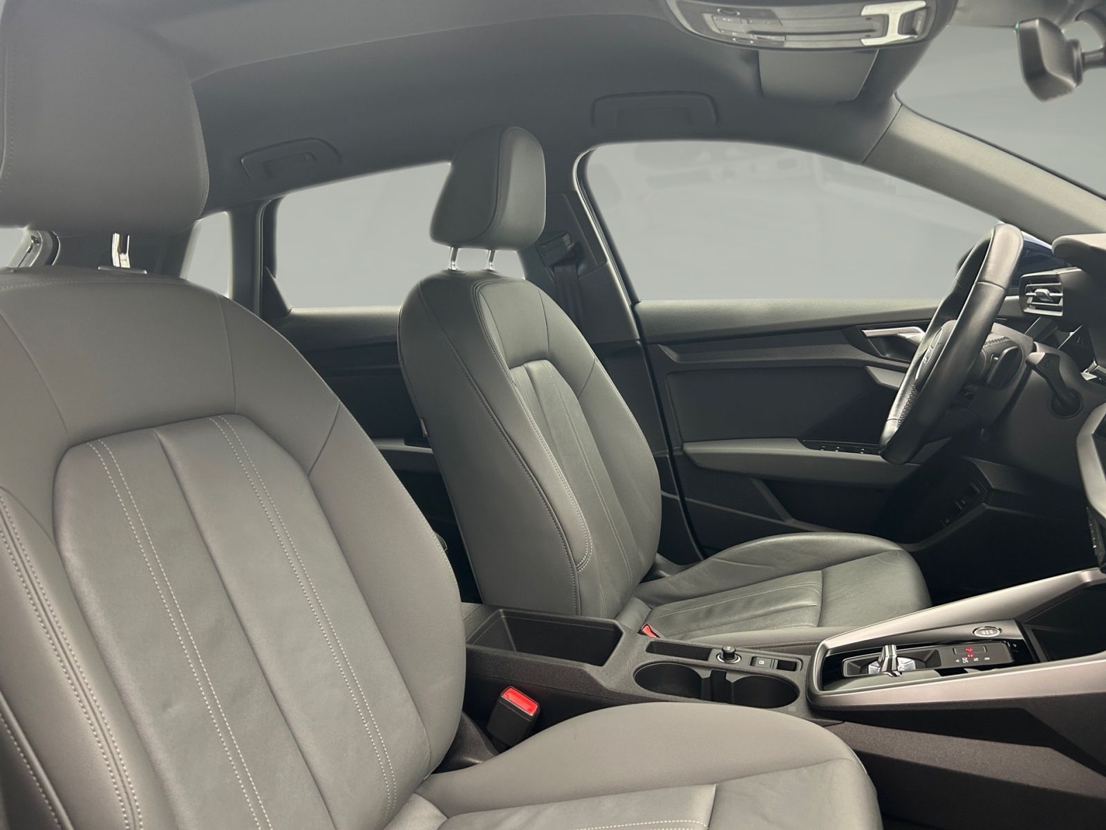 Audi A3 Sportback 40 TFSIe S tro - Samsaru's Car Outlet